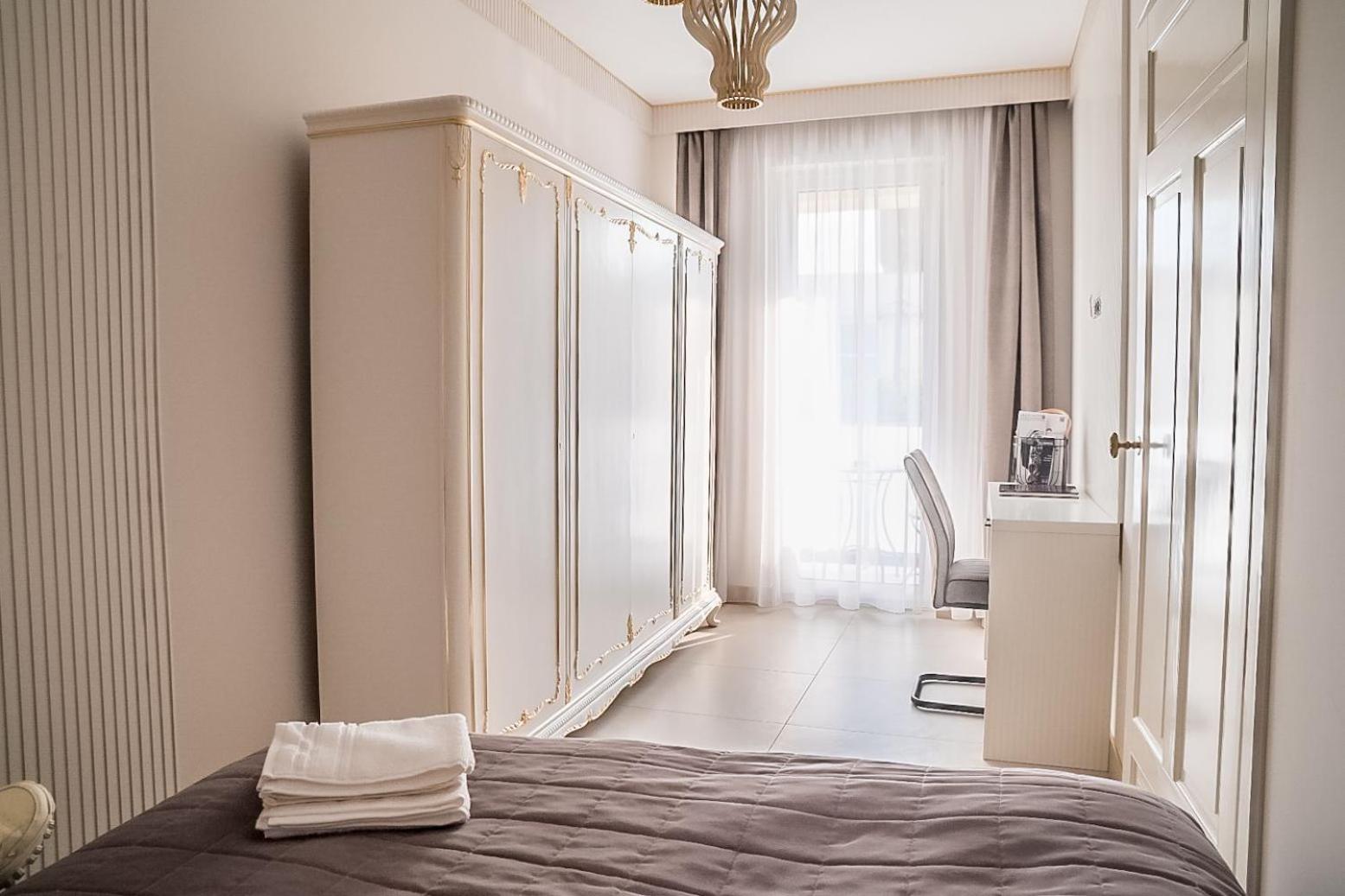 Glori Gold Apartaments Baia Mare Exterior photo